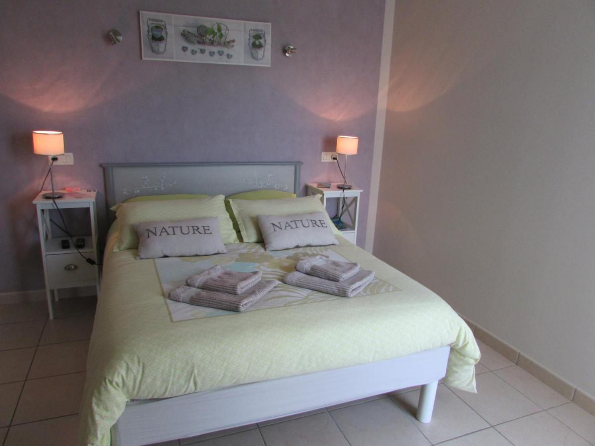 Chambre D'Hotes La Basse Gougeonniere Neuvy-en-Mauges ภายนอก รูปภาพ